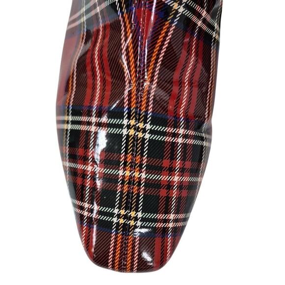 Betsey Johnson Regie Red Tartan Plaid Boots Booties Sz 6.5 Wet Look Chunky Heel - Picture 4 of 10